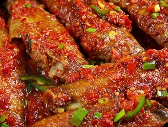 PEPPERED TURKEY WINGS.